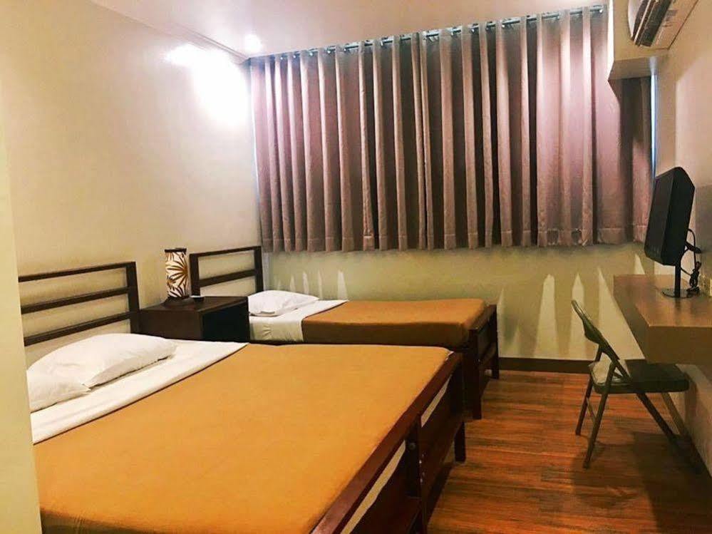 Hotel Tiffany لواوْغ المظهر الخارجي الصورة